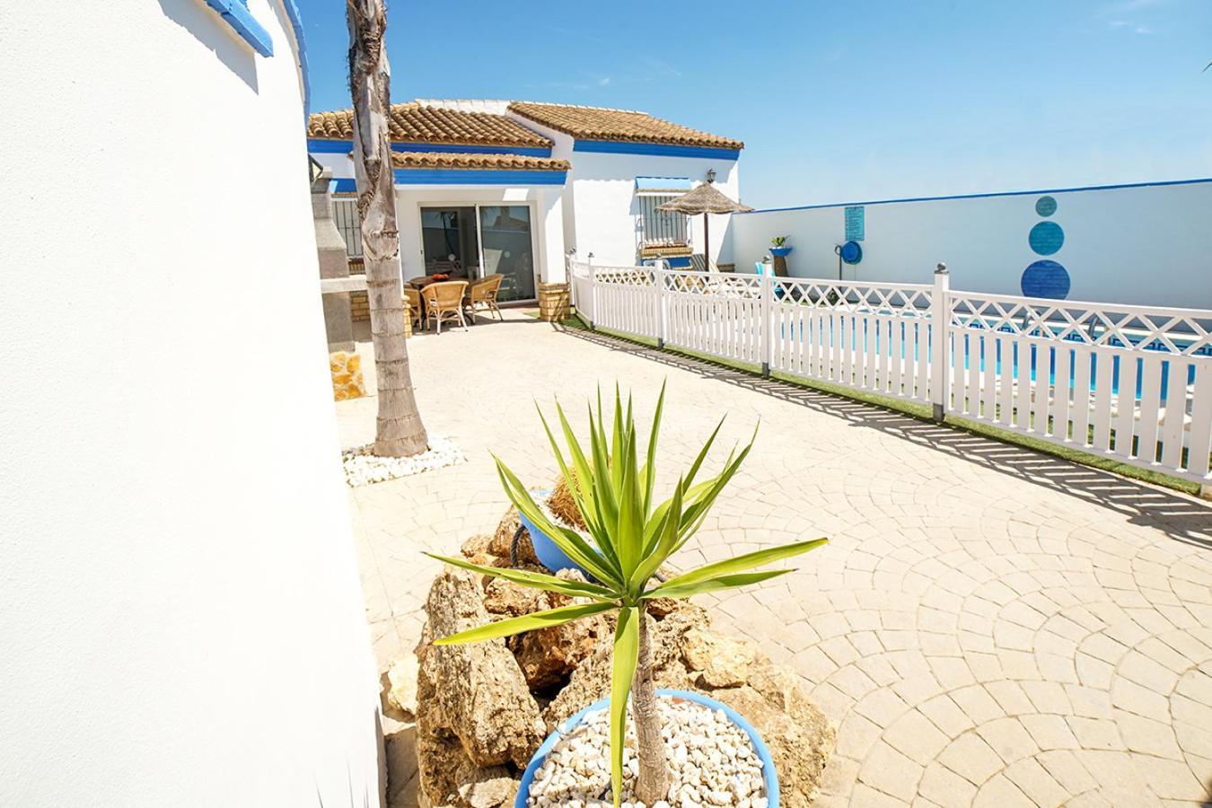 Villa Yuca Con Piscina Privada En Conil De La Frontera Eksteriør billede